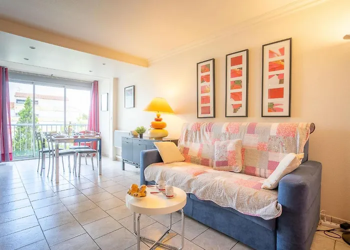 Apartment Terrasses De La Baronnie-3 By Interhome