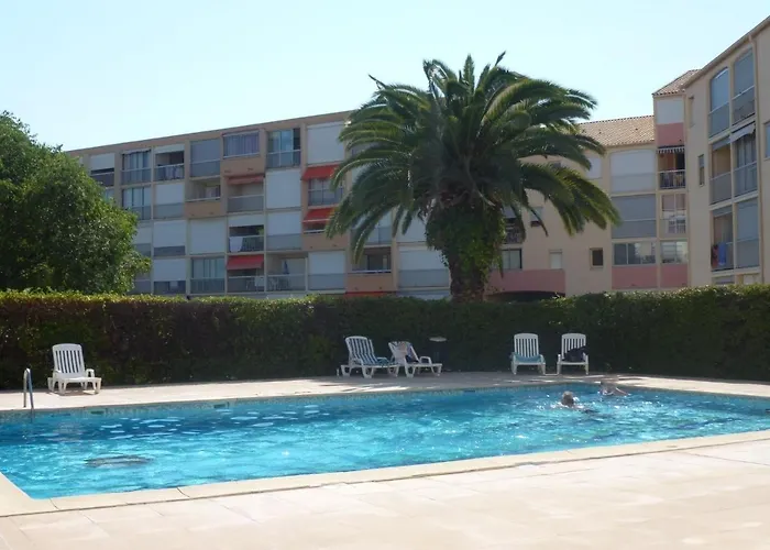 Apartment Terrasses De La Baronnie-3 By Interhome
